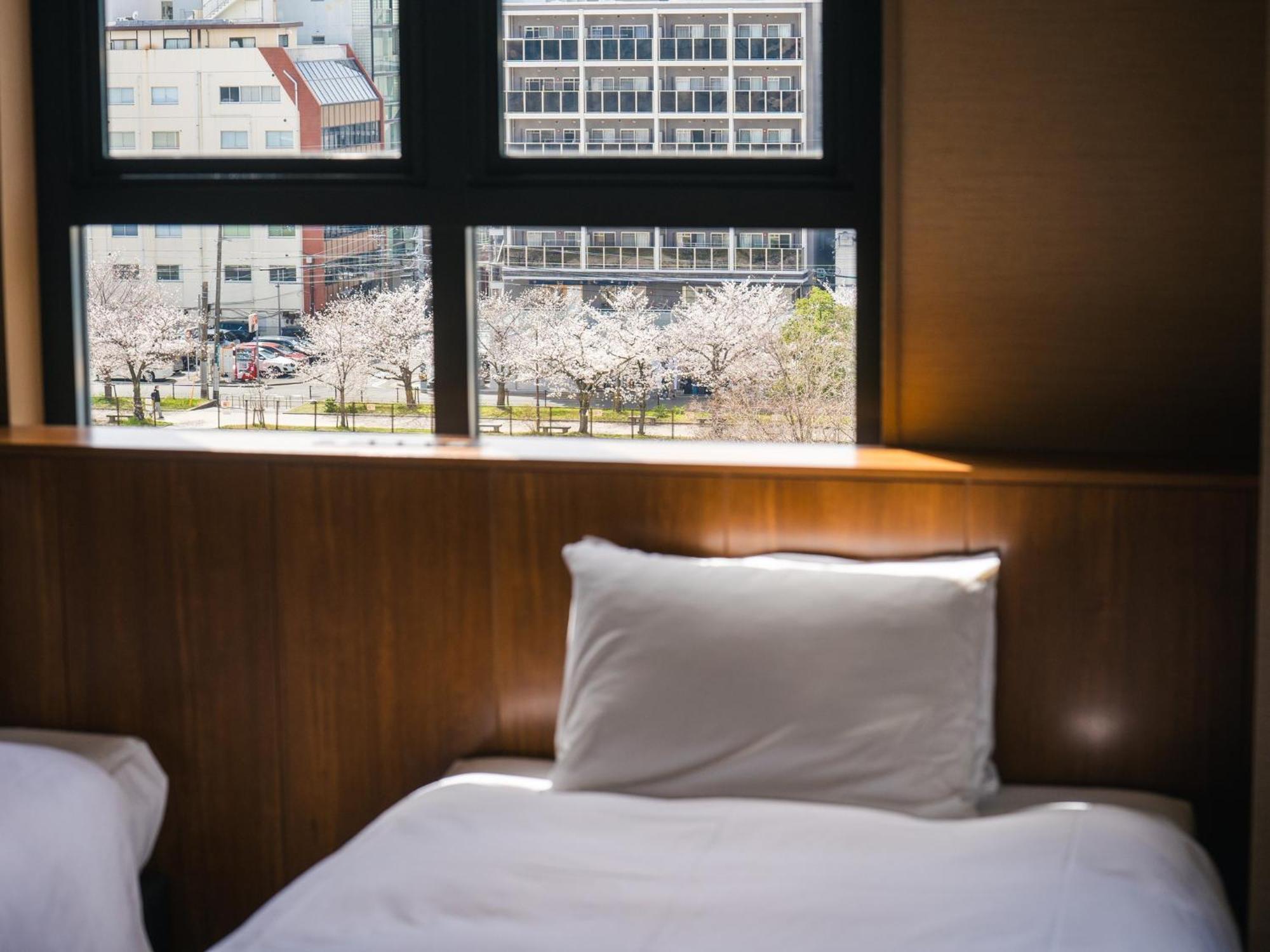 The Basics Fukuoka Hotel Fukuoka  Exterior photo